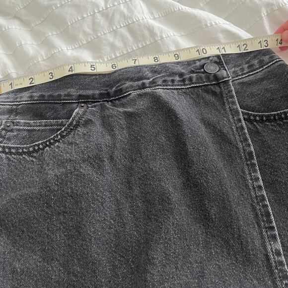 Levis Jean Skort Size 25W - Picture 7 of 7